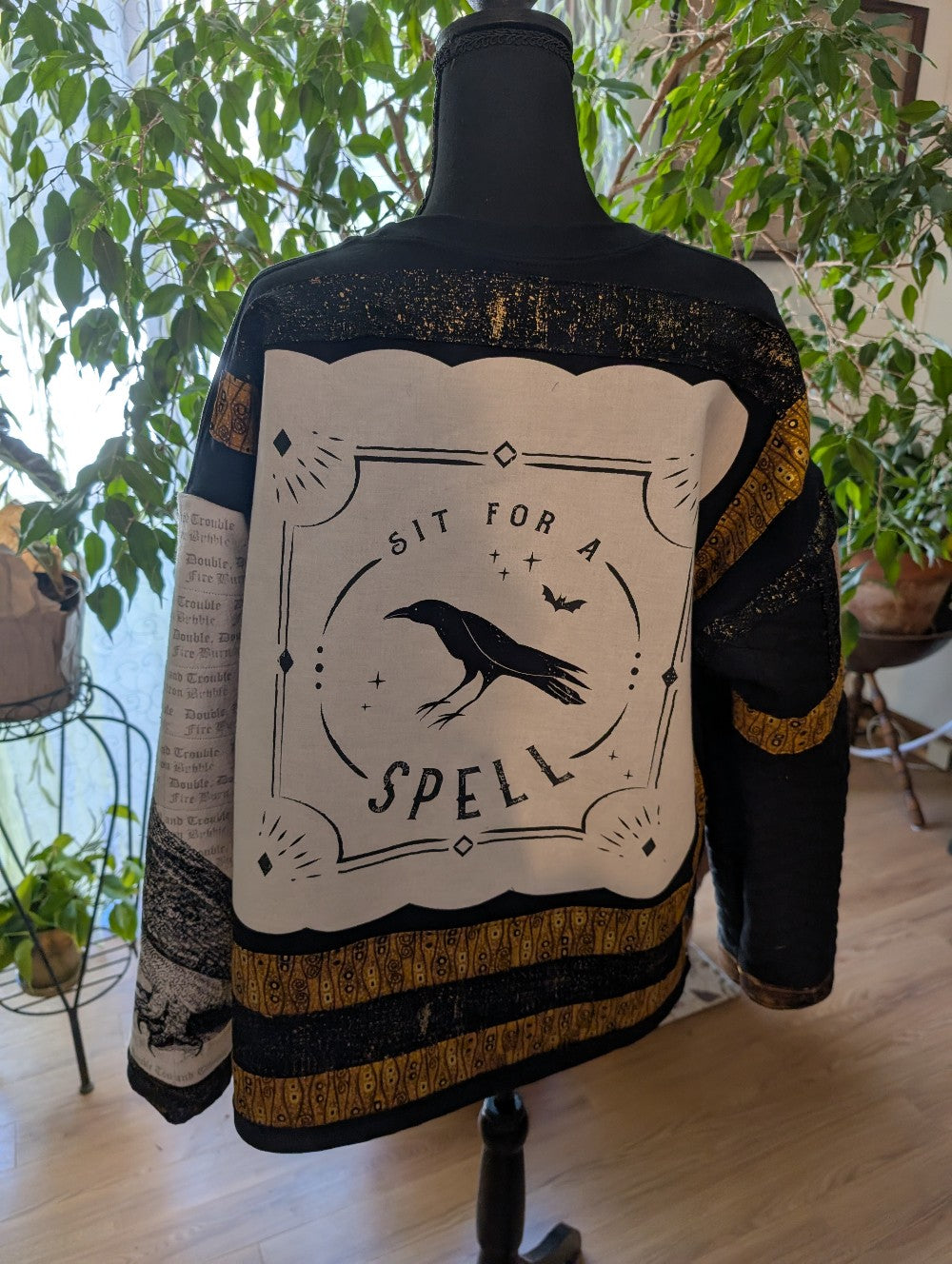 Sit for a Spell Quilted Jacket with Raven & Owls XL