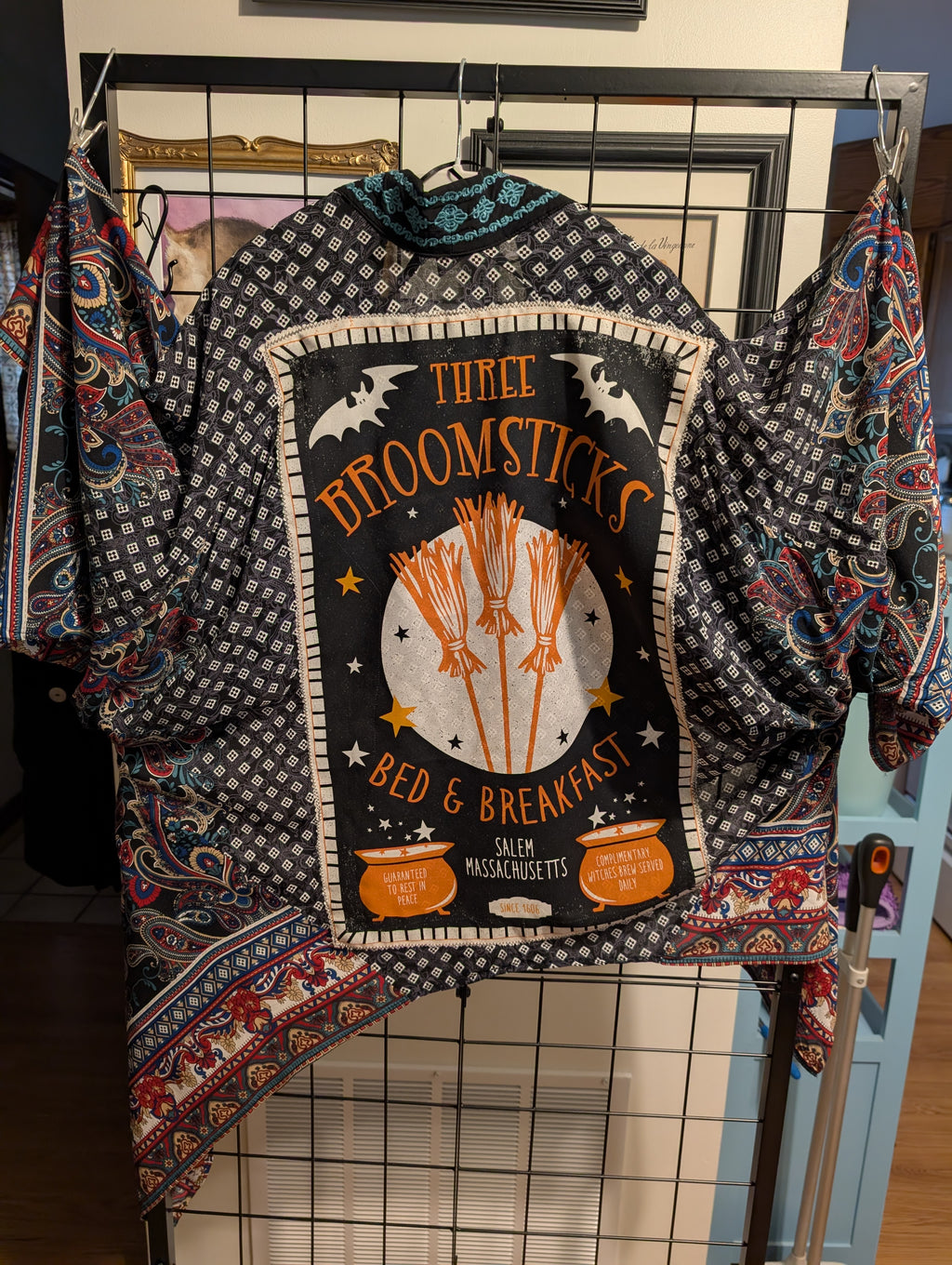 Salem 3 Broomsticks Bed & Breakfast Long Kimono