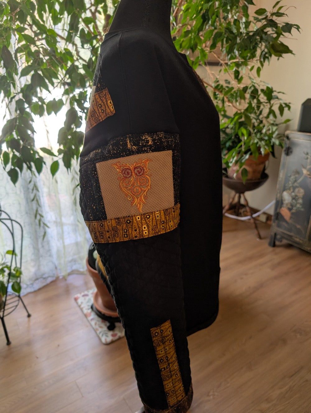 Sit for a Spell Quilted Jacket with Raven & Owls XL